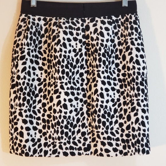 Ann Taylor Animal Print Straight Skirt, Sz 4 - Picture 3 of 6